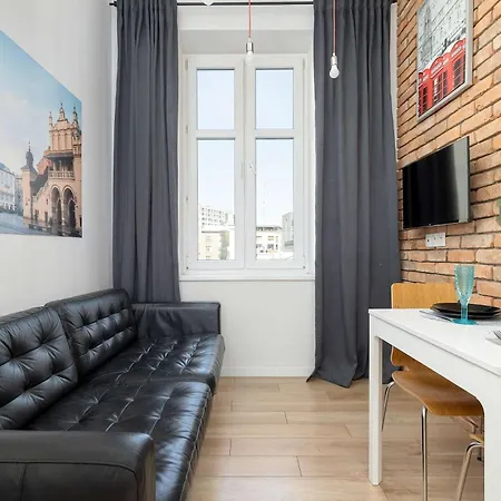 Functional Studio Close To The Old Town Cracow Lubelska 5 By Heyrent * Krakov